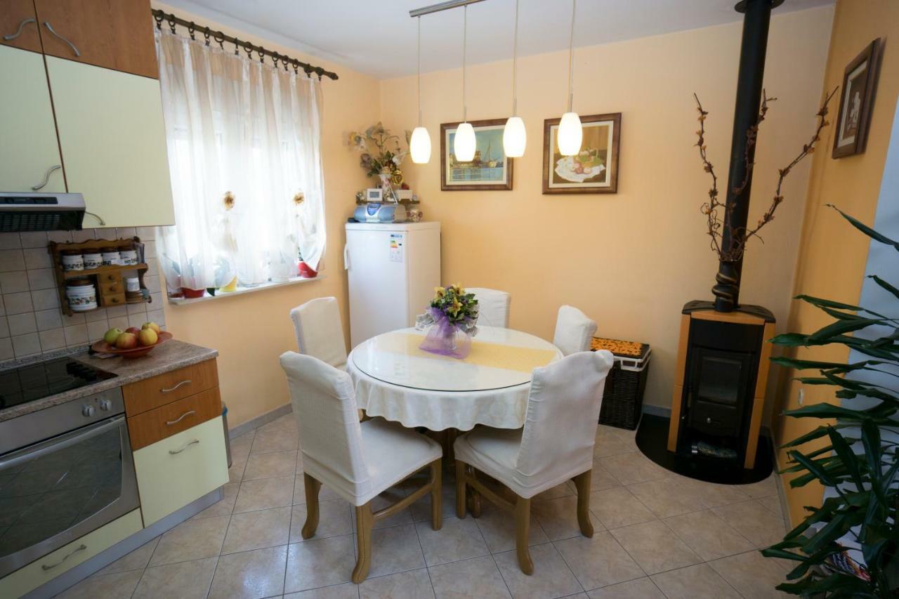 Ferienwohnung Apartman Barbi Split Exterior foto